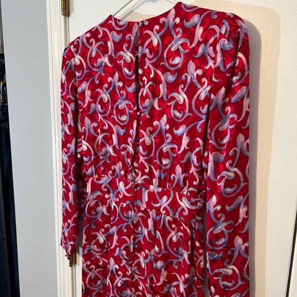 VINTAGE 100% Silk Dress ❤️ - Picture 7 of 7